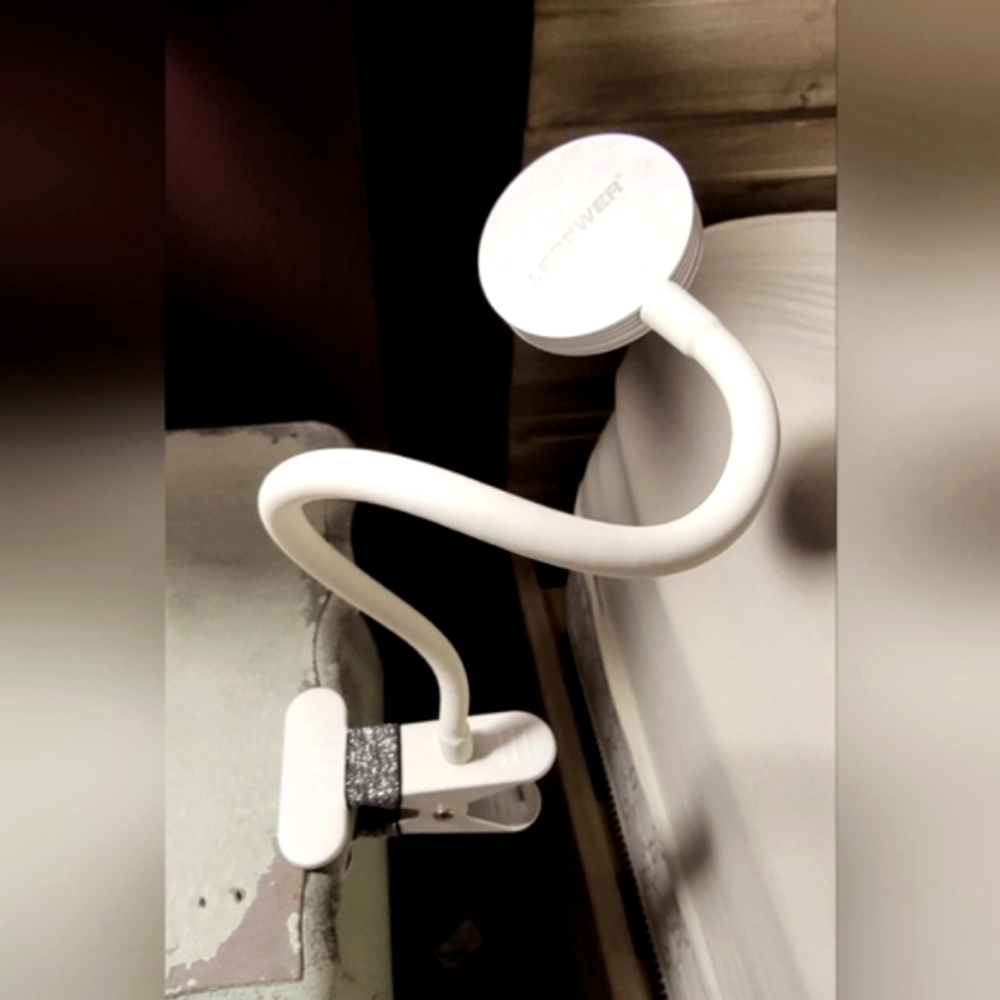 LePower bedside night lamp